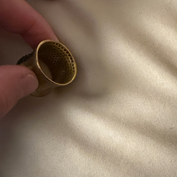 Gold and Black Textured Ring - Picture 3 of 3